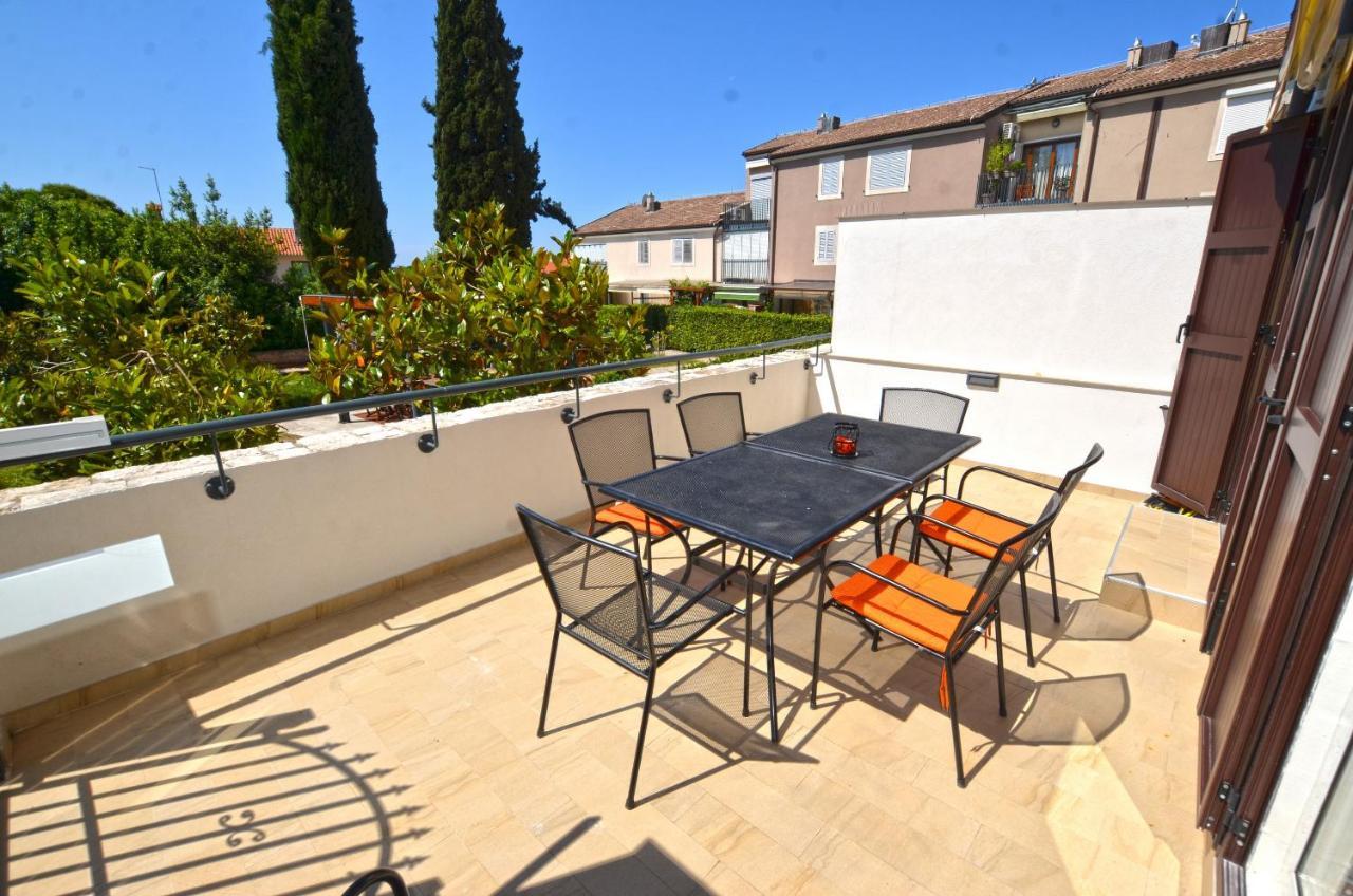 Apartment Max Rovinj Buitenkant foto